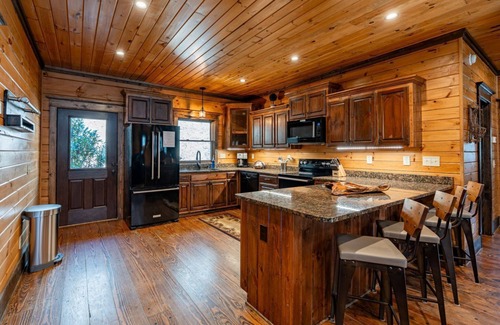 Topton Cabin | River Lodge-Pet Friendly, Luxury Log Cabin Rental, 3 Bedrooms, 5 Fireplaces, Hot Tub, 2 Decks with Outdoor Entertaining Areas on Creek in Western NC