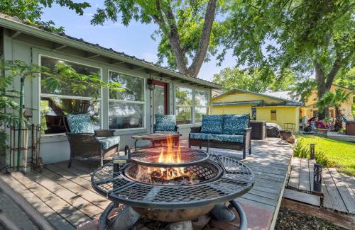 Kingsland House | River Oaks Place