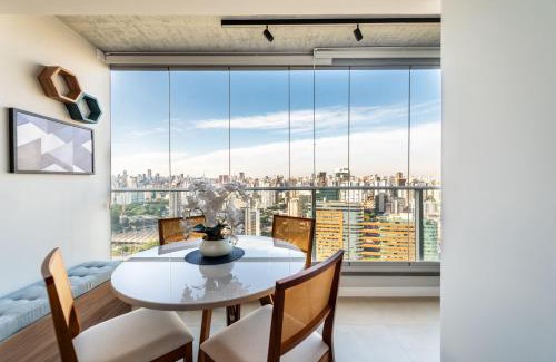 Butanta Apartment | River One completo e moderno - Vista Panorâmica, Metrô 500m e Faria Lima 7min - Piscina, Estacionamento - Okaeri Home