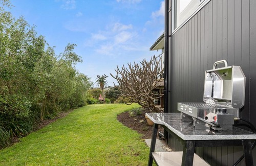 Ruakaka House | River Rest - Ruakaka Holiday Home
