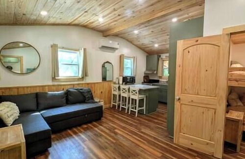 Cornelia Cabin | River Retreat Cabin