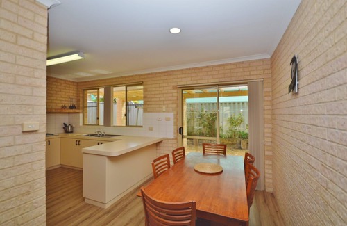 Kalbarri Apartment | River Retreat - Kalbarri, WA