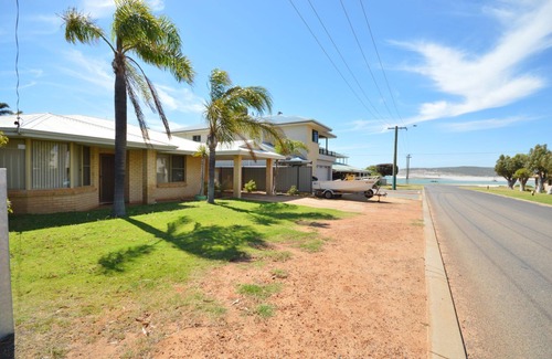Kalbarri Apartment | River Retreat - Kalbarri, WA