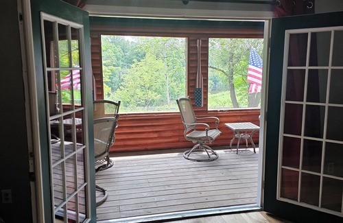 Austinburg Cabin | River Retreat