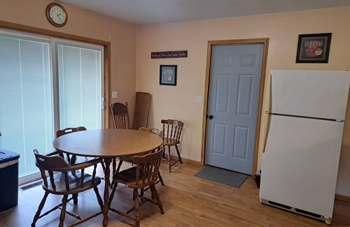 Muscoda House | River Road Getaway