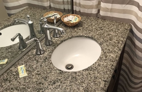 Wisconsin Dells Hotel | River Road Motel