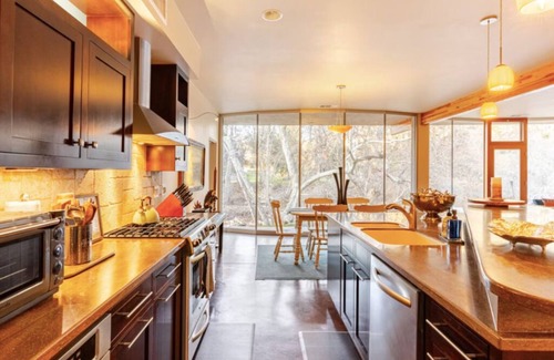 Three Rivers House | River Spirit- Arquitectural wonder of the Sequoias