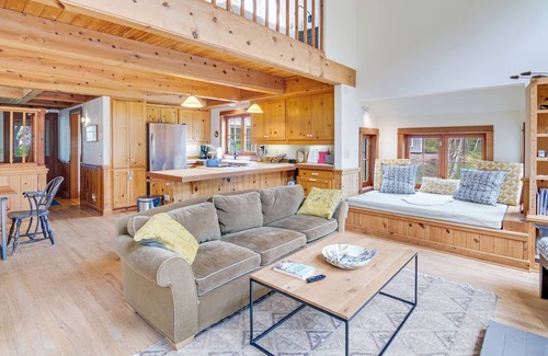Yachats House | River to Breakers - River View