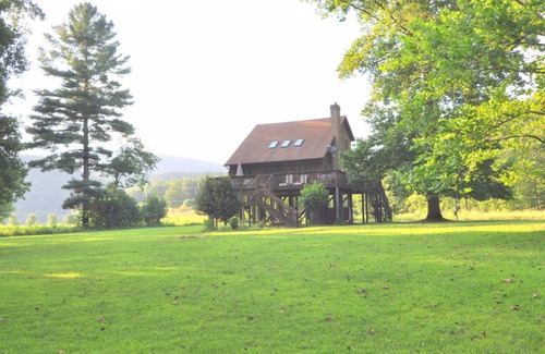 Great Cacapon Cabin | River Valley Cabin