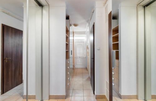 Lagymanyos Apartment | River View Apartment