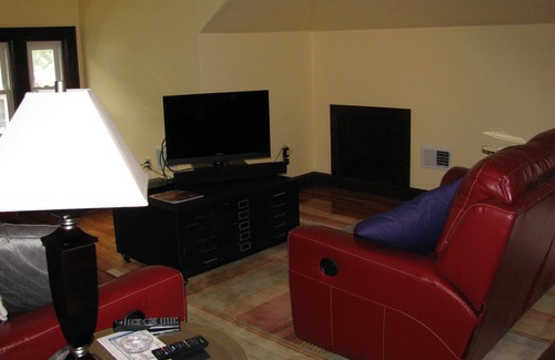 Charleston House | River View Business Travel Ready In Family Friendly Charleston, West Virginia