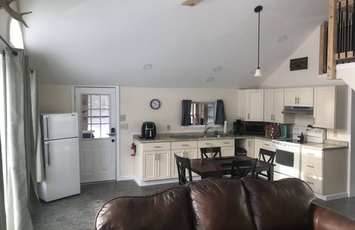 Pittsburg House | River view cabin Direct Snowmobile Access