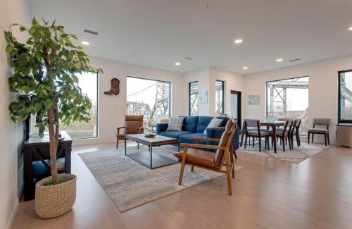 North Capitol Apartment | River View, Central, Elevator, Private Parking