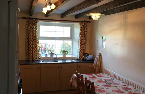 Frosterley House | River View - Cosy country cottage. Ideal for a family and pets welcome.