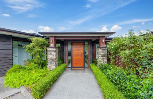 Rangatira Park House | River View Retreat - Taupo