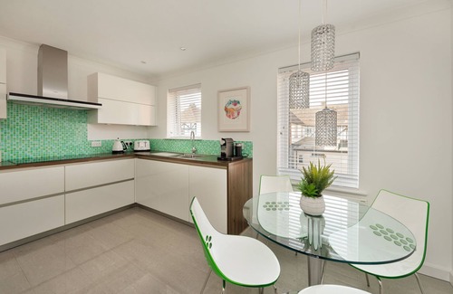 Sandwich House | River View, Sandwich