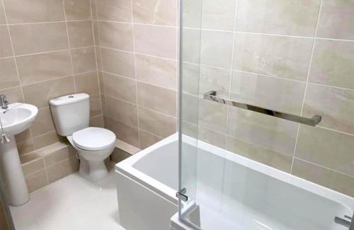 Liskeard House | River View Villa - Cv44