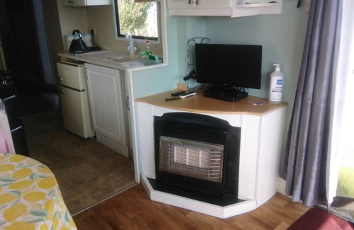 Camber RV Rental | River Views Dog Friendly Caravan 3 Bedrooms