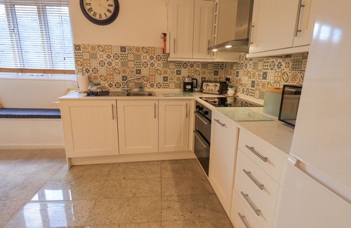 Kendal Cottage | River Walk