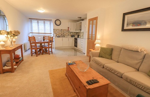 Kendal Cottage | River Walk