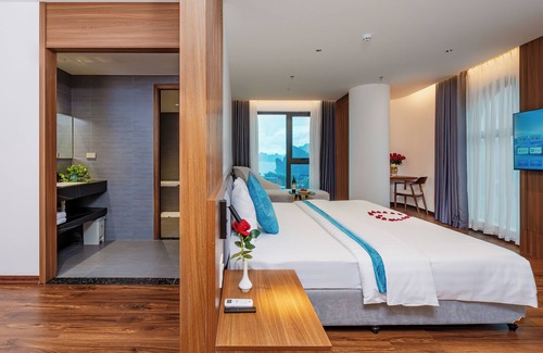 Ha Long House | River Way Hotel Ha Long