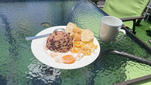 Alajuela Apartment | Rivera Family Airport Apartments