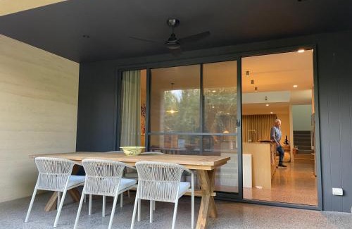Central Mudgee House | Riverbank House
