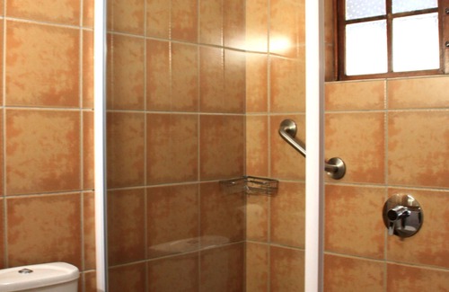 Drakensberg Gardens Hotel | Riverbend Chalets Self Catering