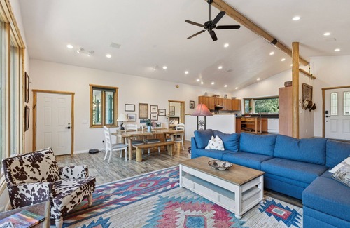 Grantsdale House | Riverfront 4 bed/3bath home on Bitterroot River plus a Pickleball Court
