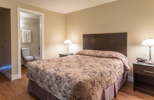 Brossard Apartment | Riverfront Apartment - Brossard - Easy access to Downtown MTL