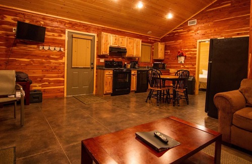 Swinging Bridge Village Cabin | Riverfront Cabin, perfect for a family vacation