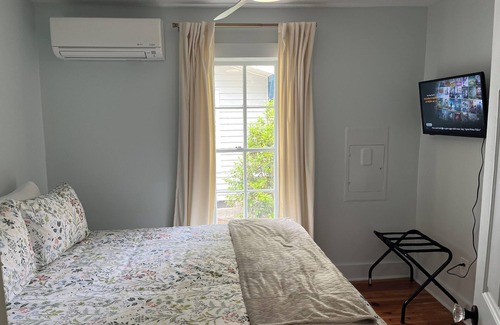 Chimney Rock Cottage | Riverfront cottage within walking distance to downtown Chimney Rock.