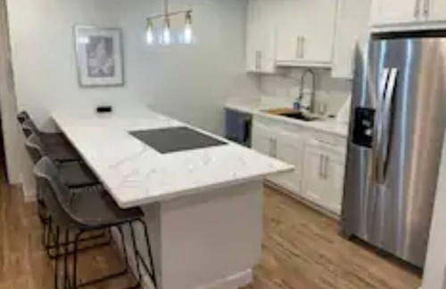 Stuart House | Riverfront Cottage w/kayak 3/2 new renovation
