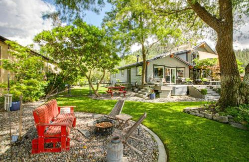Tumtum House | Riverfront Duplex Dock and Views in Nine Mile Falls