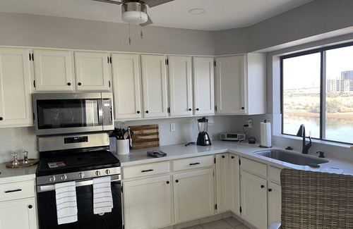 Bullhead City House | Riverfront Getaway!