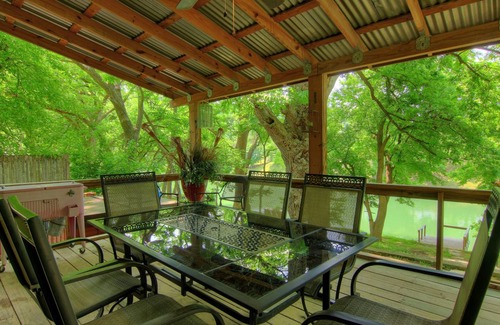 New Braunfels House | Riverfront Haven PRD 1062