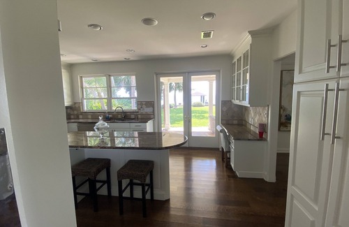 Avondale House | RIVERFRONT HOME IN THE HEART OF AVONDALE