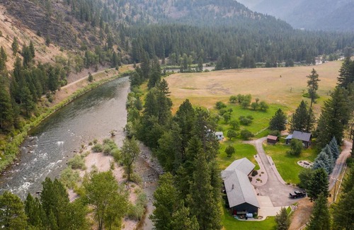 Missoula House | Riverfront Home on the Storied Blackfoot River