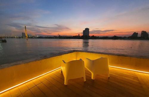 Wachira Phayaban House | Riverfront house/Chao phraya river/Baan Rimphraya