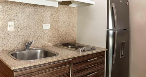 Las Penas Apartment | Riverfront I 1, piso 4, suite vista al rio, Puerto Santa Ana, Guayaquil