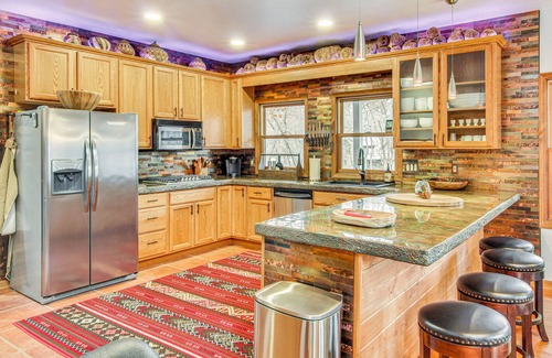 Rutherfordton House | Riverfront Lake Lure Lodge w/Deck on 13 Acres