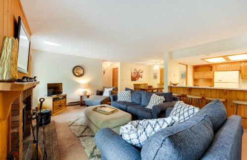 Lincoln Apartment | Riverfront Lincoln Condo with Patio and Pool Access!