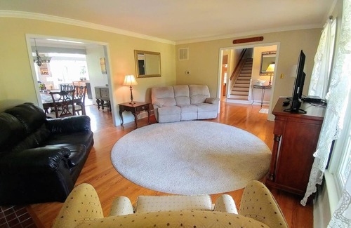 Elkton House | Riverfront Mountain View Haven