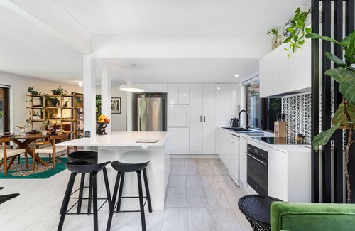 Elanora House | Riverfront Oasis in Elanora
