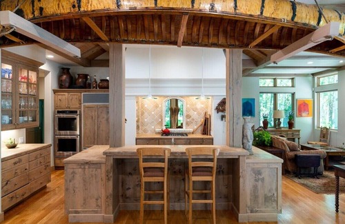 Sun Valley House | Riverfront Rainbow Bend Estate with Hot Tub