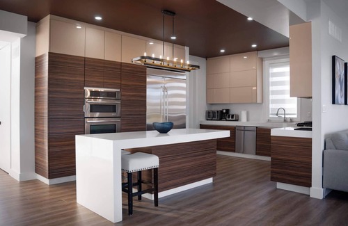 Trent Hills House | Riverfront Retreat Modern Home w Sauna and Hot Tub