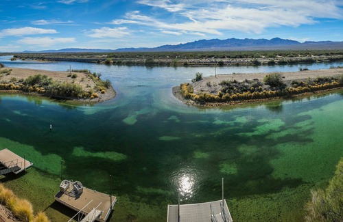 Bullhead City House | Riverfront waterfront Mansion, private Pool/Spa Scenic View on water