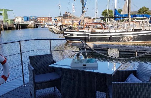 Cuxhaven Boat Rental | Riverloft I