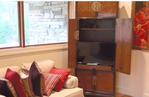 Burnsville House | RiverRock at Mount Mitchell mountain views home