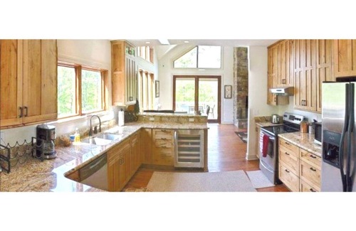 Burnsville House | Riverrun Retreat Vacation Home -Multi family/group. Mt. Mitchell Views